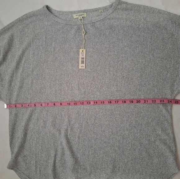 NWT MAX STUDIO LONDON Gray Relaxed Bishop Sleeve Top - Picture 4 of 7